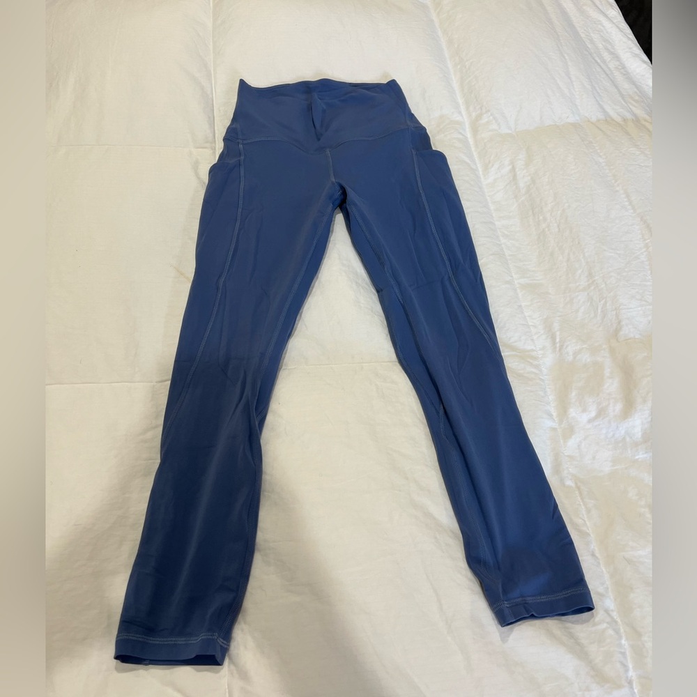lululemon Aligns with pockets size 4, water drop color